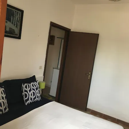 度假居 Beach 1 And Beach Apt 2 75 Metres To The Beach